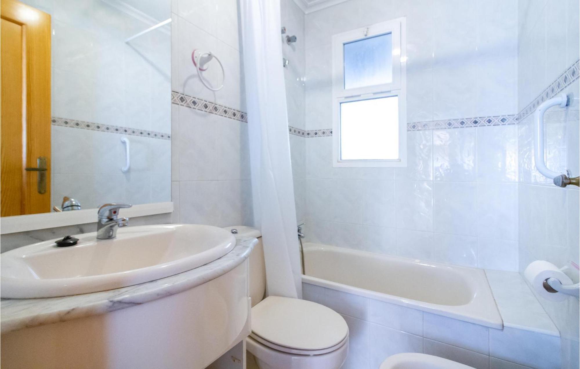 2 Bedroom Lovely Home In Santa Pola Buitenkant foto